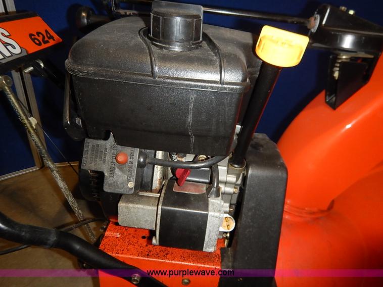 image for item AV9648 Ariens 624 snow blower