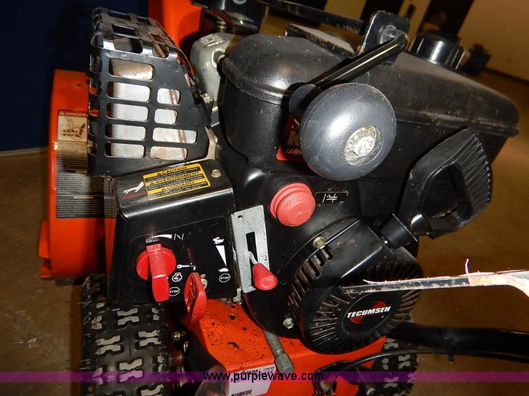 image for item AV9648 Ariens 624 snow blower