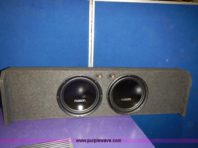 image for item AV9649 Assorted car audio equipment