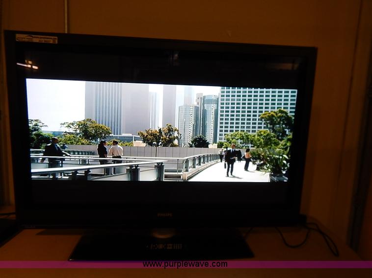 image for item AV9657 Philips 50" flat screen television