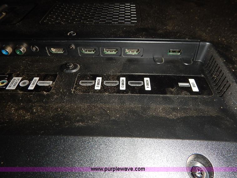 image for item AV9658 Phillips 50" flat screen television