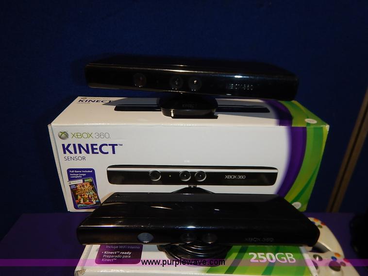 image for item AV9662 Xbox 360 game system