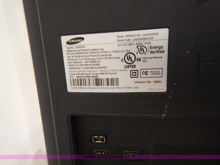 image for item AV9669 Samsung LN32D403E4D flat screen television