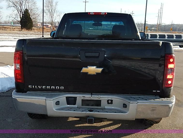 image for item I5196 2009 Chevrolet Silverado 1500 pickup truck