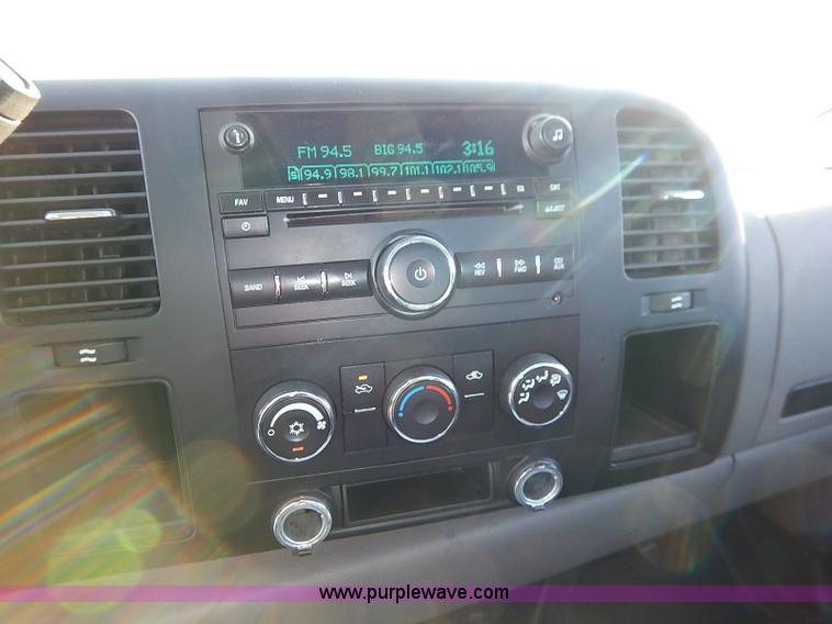 image for item I5196 2009 Chevrolet Silverado 1500 pickup truck