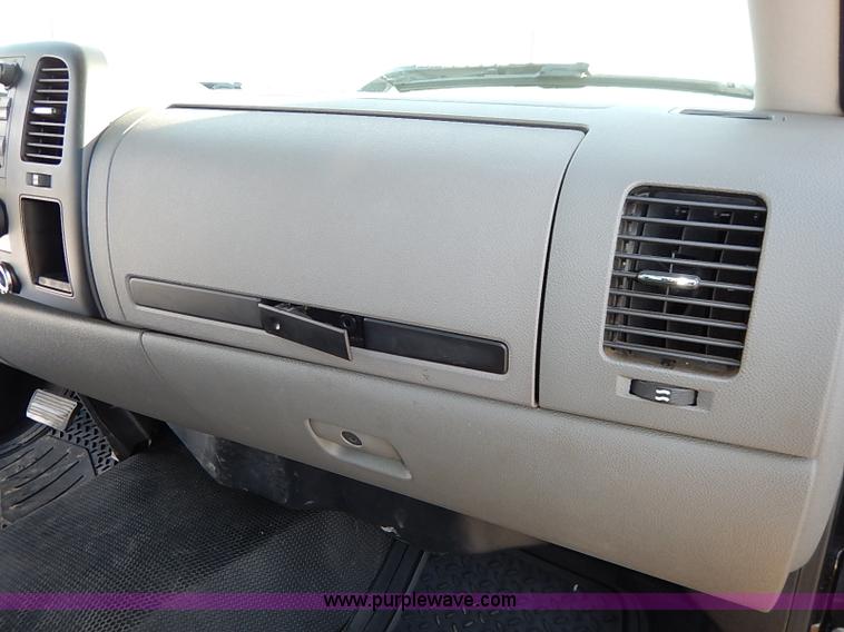 image for item I5196 2009 Chevrolet Silverado 1500 pickup truck