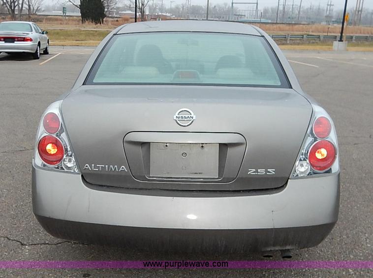 image for item I5204 2006 Nissan Altima 2.5 S