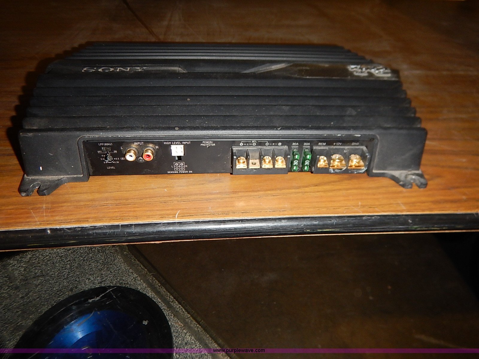 Sony Xplod 1,000 watt amplifier in Manhattan, KS Item AV9652 sold