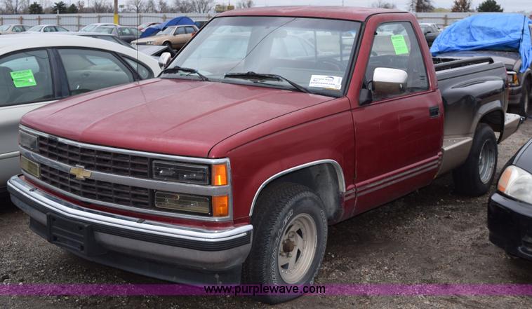 image for item I8542 1991 Chevrolet 1500 pickup truck