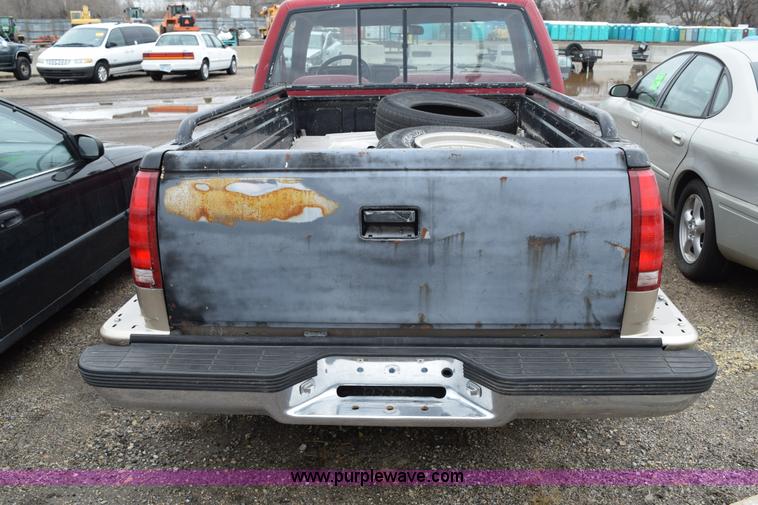 image for item I8542 1991 Chevrolet 1500 pickup truck