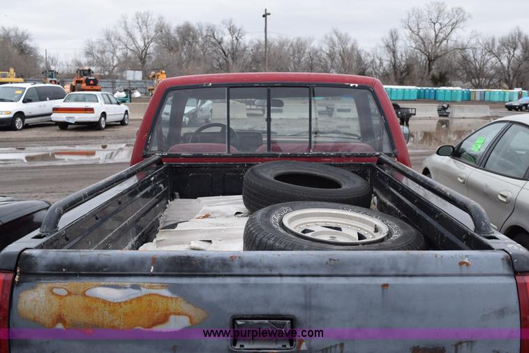 image for item I8542 1991 Chevrolet 1500 pickup truck