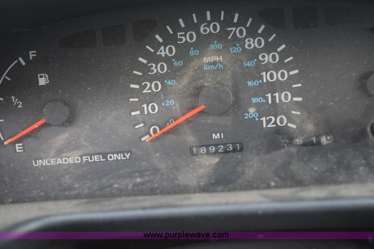 image for item I8543 1998 Dodge Neon Highline