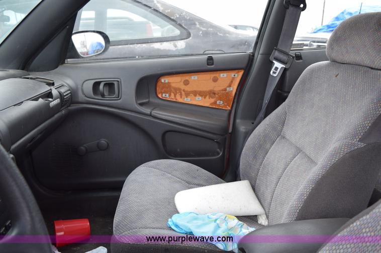 image for item I8543 1998 Dodge Neon Highline