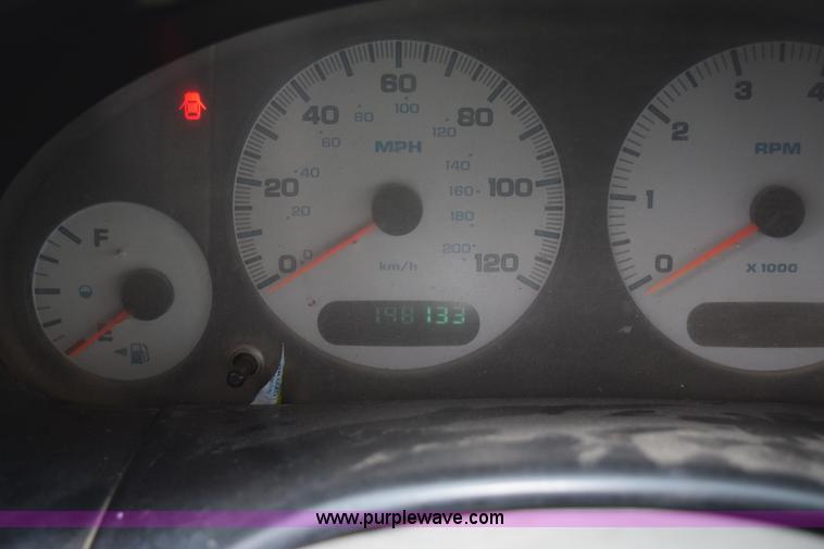 image for item I8545 2001 Dodge Grand Caravan SE van