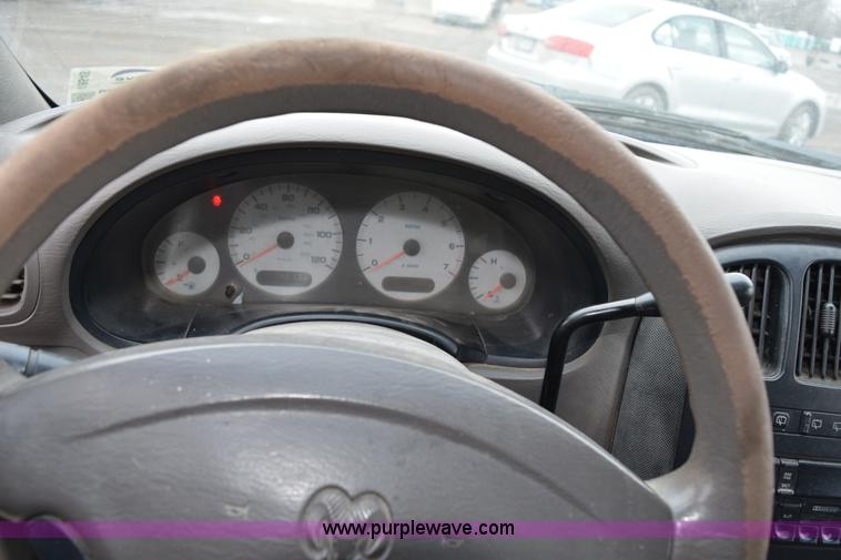 image for item I8545 2001 Dodge Grand Caravan SE van