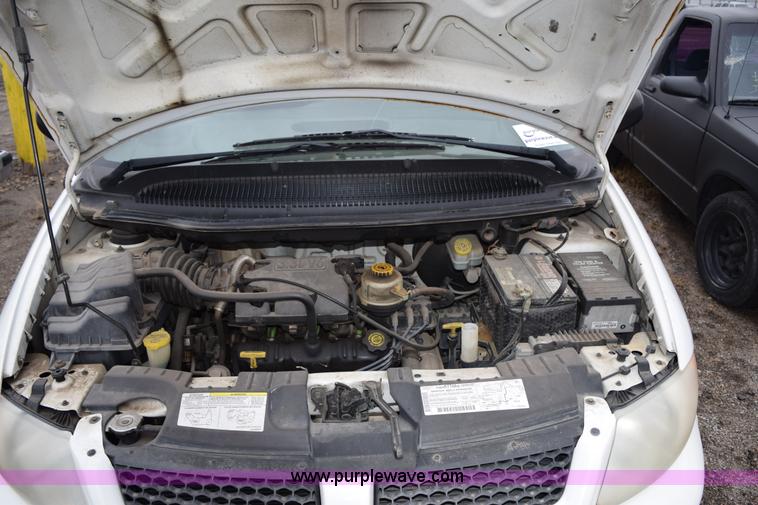 image for item I8545 2001 Dodge Grand Caravan SE van