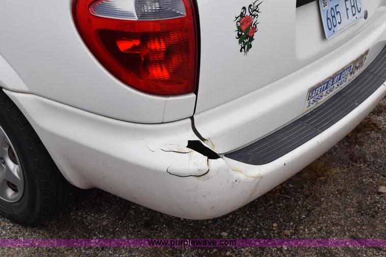 image for item I8545 2001 Dodge Grand Caravan SE van