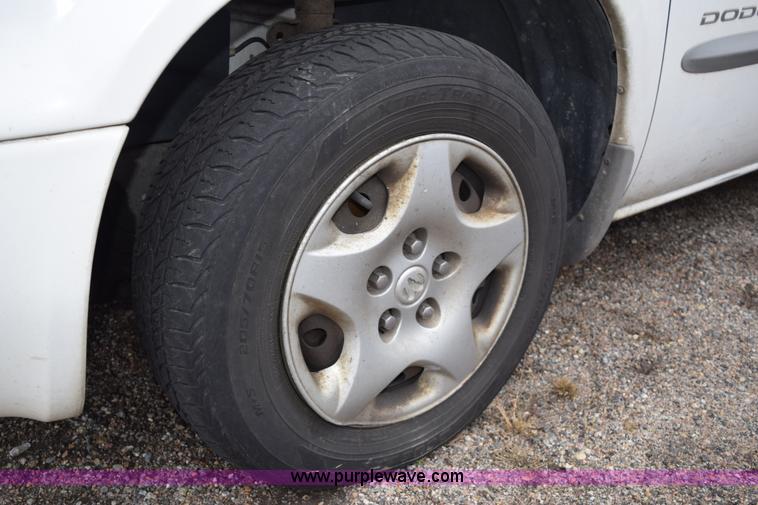 image for item I8545 2001 Dodge Grand Caravan SE van