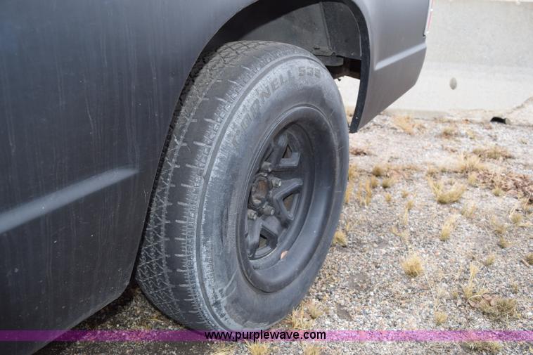 image for item I8546 1992 GMC Sonoma pickup truck