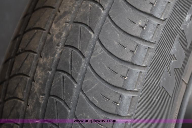 image for item I8546 1992 GMC Sonoma pickup truck