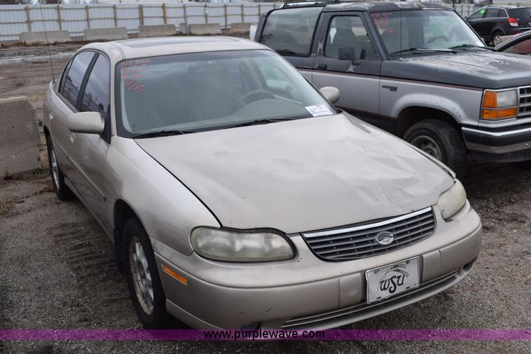 image for item I8548 1998 Chevrolet Malibu LS