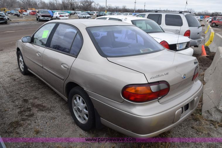 image for item I8548 1998 Chevrolet Malibu LS
