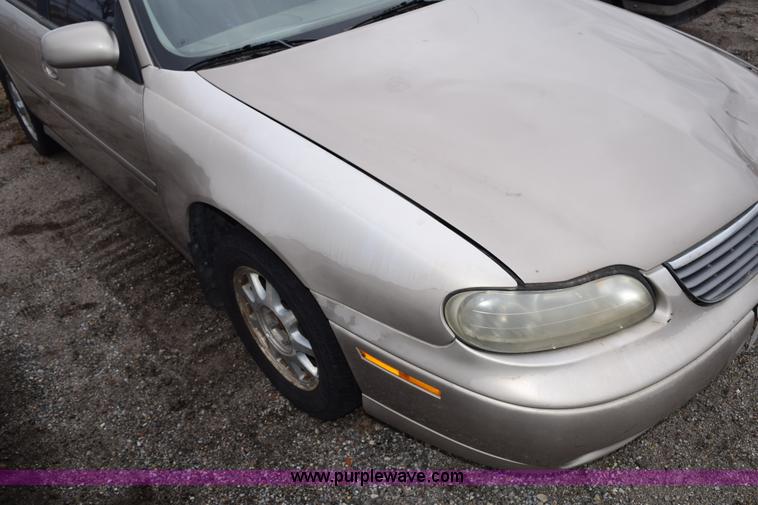 image for item I8548 1998 Chevrolet Malibu LS
