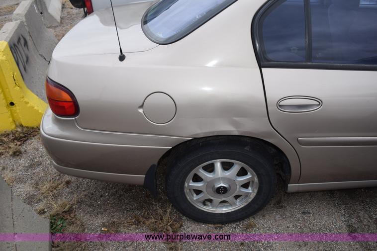 image for item I8548 1998 Chevrolet Malibu LS