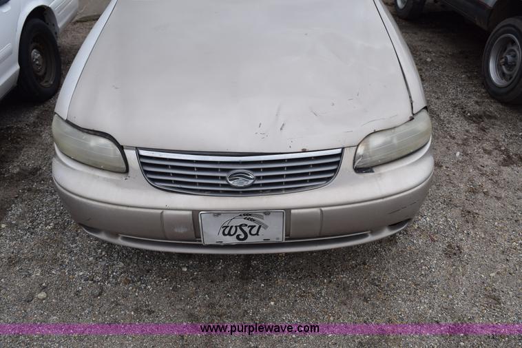 image for item I8548 1998 Chevrolet Malibu LS