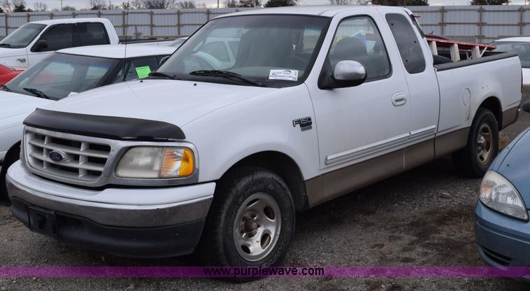 image for item I8551 2000 Ford F150 SuperCab pickup truck