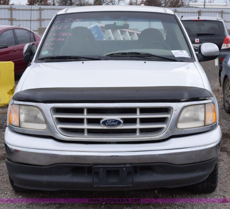 image for item I8551 2000 Ford F150 SuperCab pickup truck