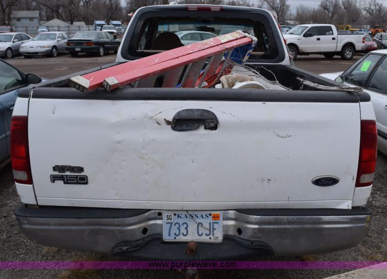 image for item I8551 2000 Ford F150 SuperCab pickup truck