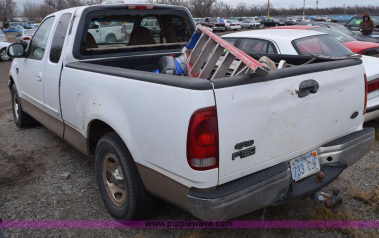 image for item I8551 2000 Ford F150 SuperCab pickup truck