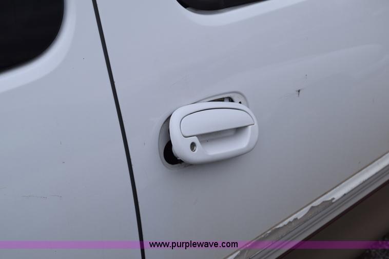 image for item I8551 2000 Ford F150 SuperCab pickup truck