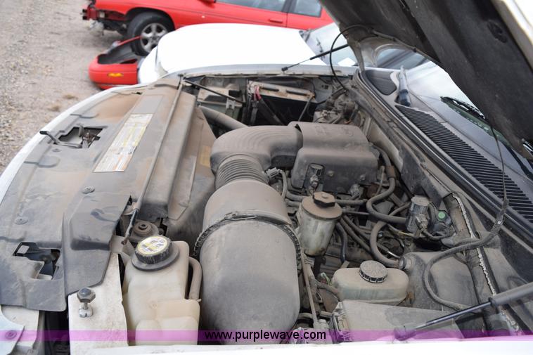 image for item I8551 2000 Ford F150 SuperCab pickup truck