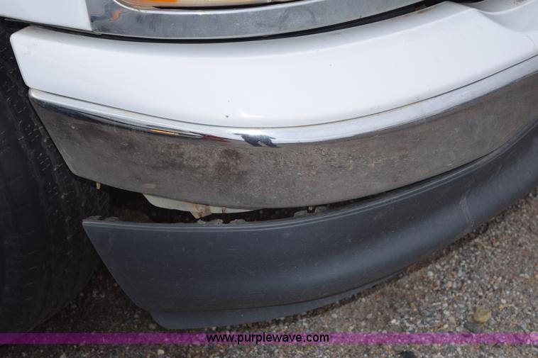 image for item I8551 2000 Ford F150 SuperCab pickup truck