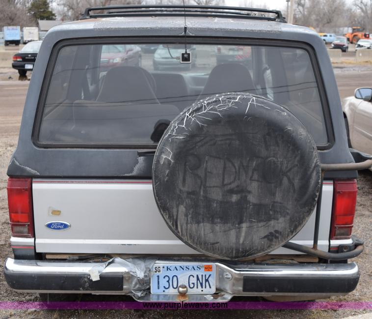 image for item I8553 1989 Ford Bronco II SUV