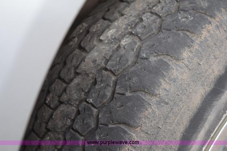 image for item I8553 1989 Ford Bronco II SUV