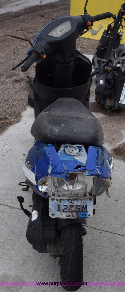 image for item I8554 2014 Tao Tao moped