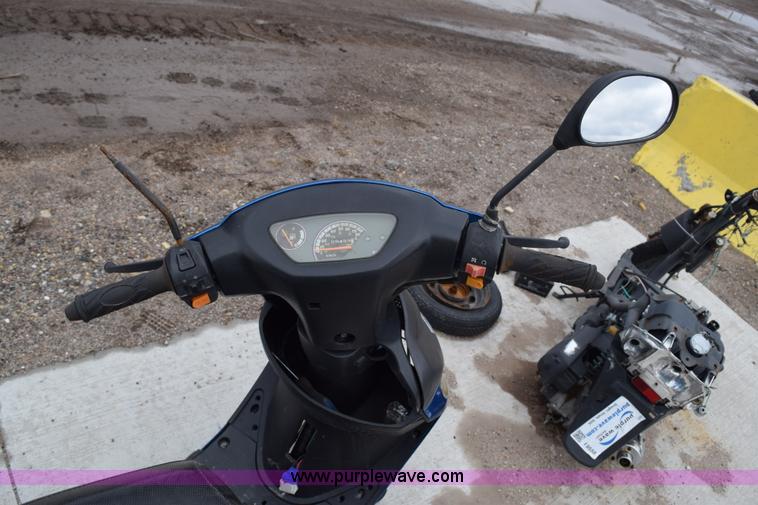 image for item I8554 2014 Tao Tao moped