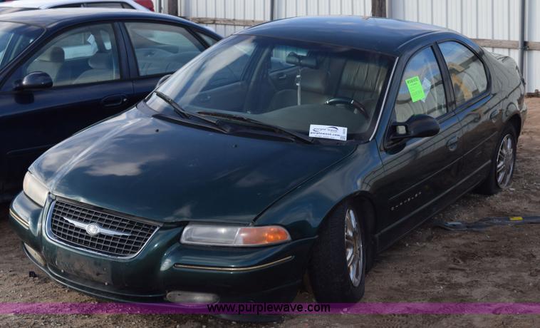 image for item I8555 1999 Chrysler Cirrus LXi