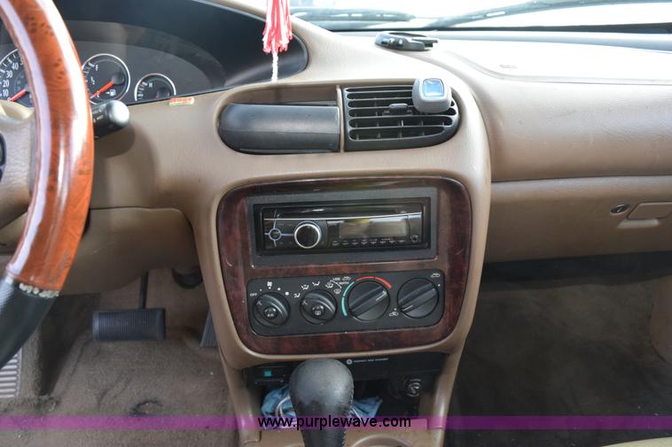 image for item I8555 1999 Chrysler Cirrus LXi