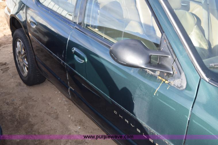 image for item I8555 1999 Chrysler Cirrus LXi