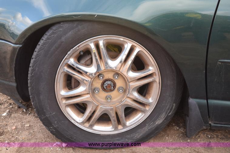 image for item I8555 1999 Chrysler Cirrus LXi