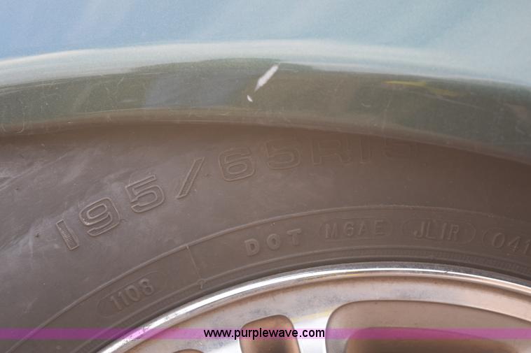 image for item I8555 1999 Chrysler Cirrus LXi