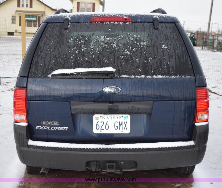 image for item I8567 2003 Ford Explorer XLS SUV