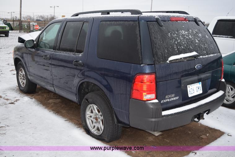 image for item I8567 2003 Ford Explorer XLS SUV