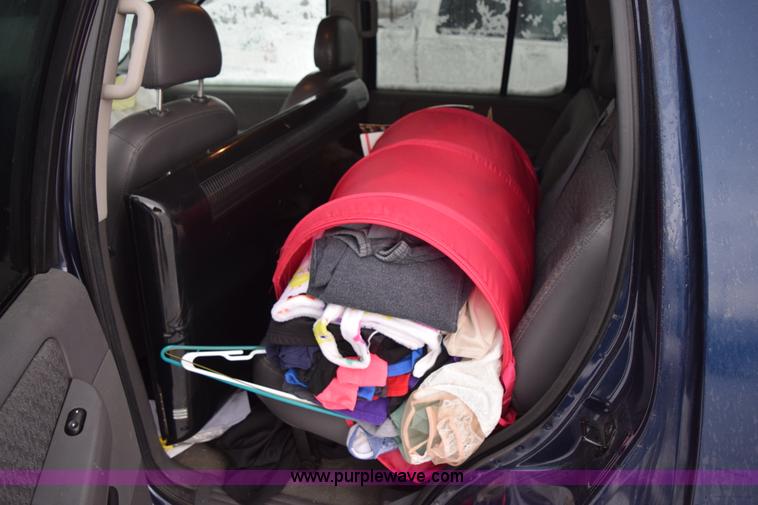 image for item I8567 2003 Ford Explorer XLS SUV