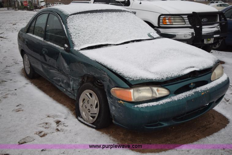 image for item I8568 1998 Ford Escort LX