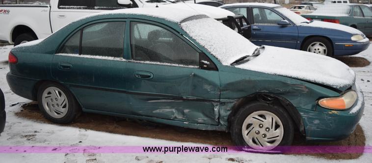 image for item I8568 1998 Ford Escort LX